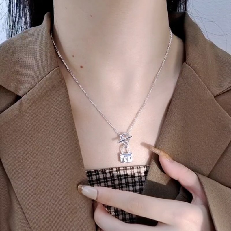 Silver Teddy Bear Pendant Necklace