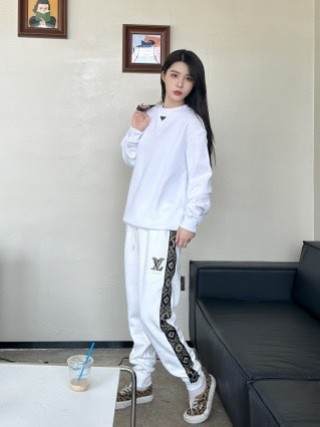 Louis Vuitton White Track Pants with Side Stripe view 6