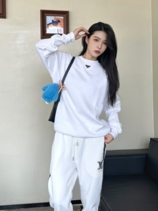 Louis Vuitton White Track Pants with Side Stripe view 7