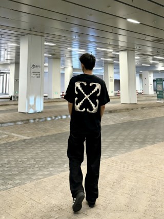 Off-White Arrows Skate T-Shirt Black view 1