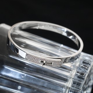 Hermès Kelly Diamond Pave White Gold Bangle Bracelet view 4