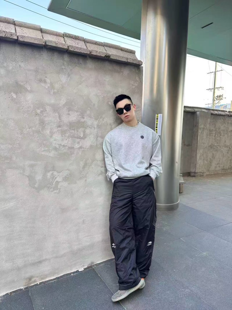 Balenciaga Black Nylon Cargo Pants view