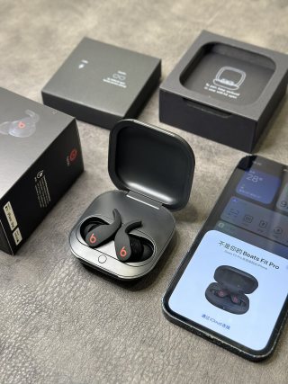 Beats Fit Pro True Wireless Earbuds - Black view 5