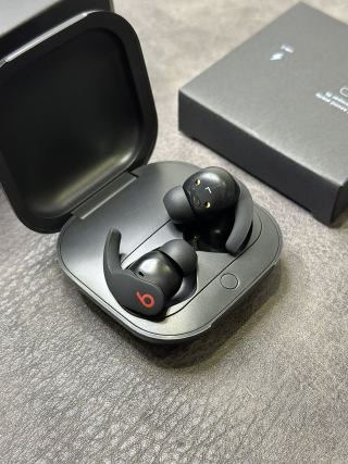 Beats Fit Pro True Wireless Earbuds - Black view 7