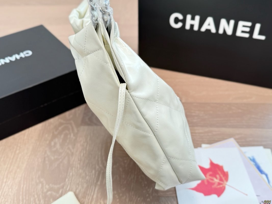 Chanel 22 Quilted Cream Leather Shoulder Bag view