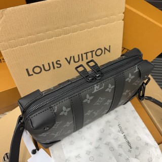Louis Vuitton Soft Trunk Wallet Crossbody Bag Black view 8