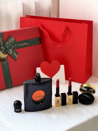 YSL Black Opium Deluxe Gift Set with Fragrance, Cosmetics & Accessories view 7