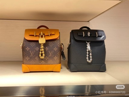 Louis Vuitton Twist Shoulder Bag Black view 7