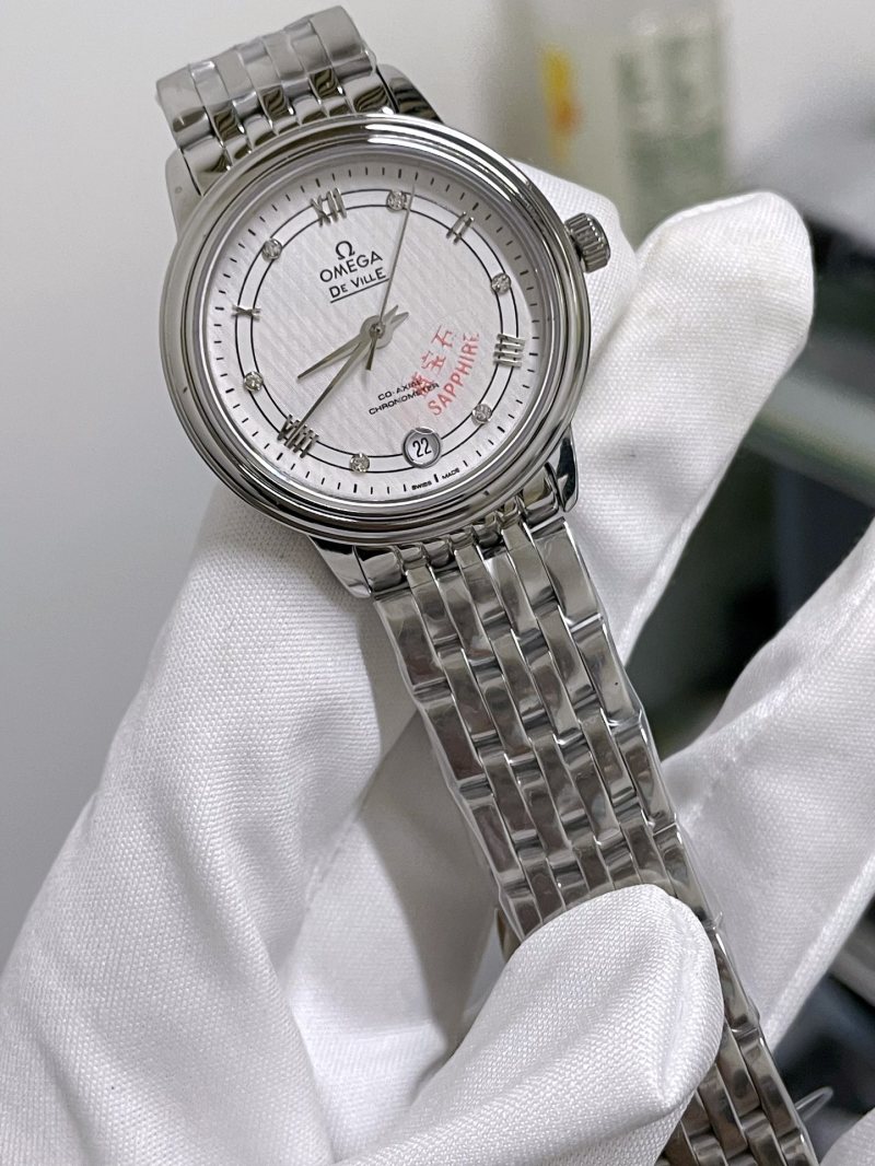 Omega DeVille Butterfly Mother-of-Pearl Quartz 32mm Watch