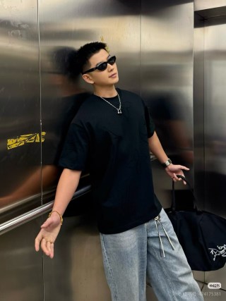 Black Oversized Crewneck Short Sleeve T-Shirt view 2