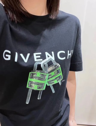 Givenchy Black Logo Graphic T-Shirt view 3