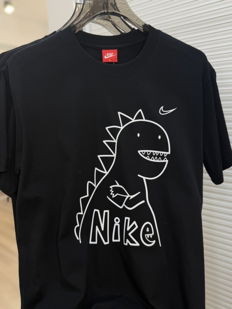 Nike Smiley Logo Short Sleeve T-Shirt White view