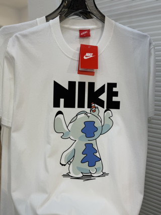 Nike Smiley Logo Short Sleeve T-Shirt White view 7