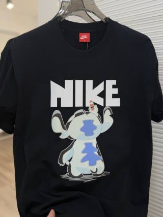 Nike Smiley Logo Short Sleeve T-Shirt White view 8