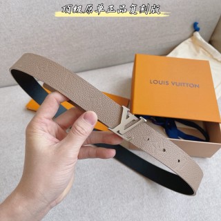Louis Vuitton Monogram Empreinte Double-Sided Belt Beige 30mm view 3