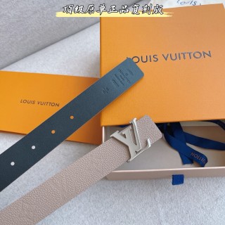 Louis Vuitton Monogram Empreinte Double-Sided Belt Beige 30mm view 7
