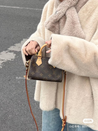 Louis Vuitton Speedy Monogram Brown Handbag view 5