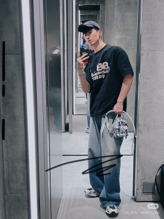Balenciaga Paris Black Graphic T-Shirt view 5