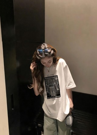 Welcome Graphic Print Short Sleeve T-Shirt Cream view 6