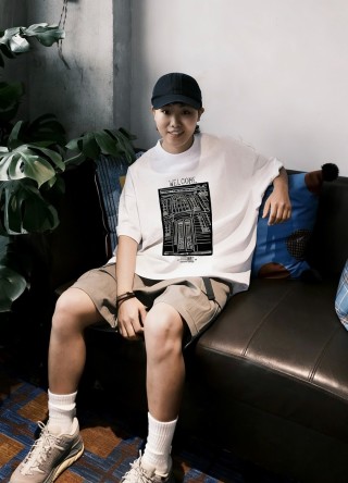 Welcome Graphic Print Short Sleeve T-Shirt Cream view 7