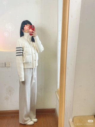 Chanel Cream Quilted Down Puffer Jacket with Ribbed Sleeves view 16