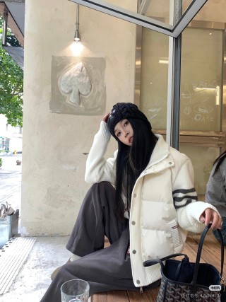 Chanel Cream Quilted Down Puffer Jacket with Ribbed Sleeves view 4