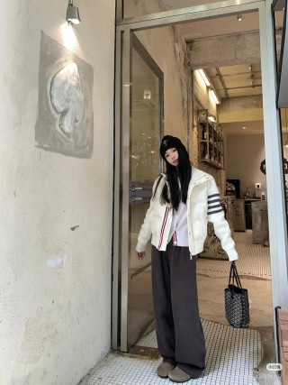 Chanel Cream Quilted Down Puffer Jacket with Ribbed Sleeves view 5