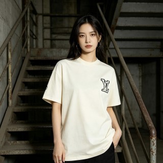 Louis Vuitton LV Logo Cream Short Sleeve T-Shirt view 4