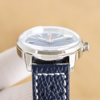 Breitling Top Time Chronometre 38mm Blue Dial view 6