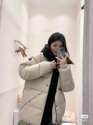 Cream & Black Reversible Puffer Down Jacket view 3
