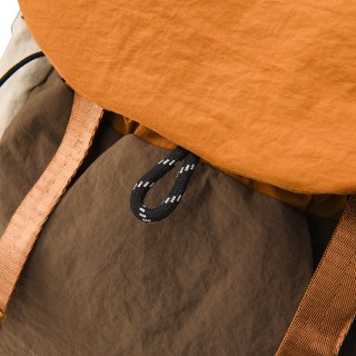 On Lightweight Casual Backpack - Beige/Olive view 8