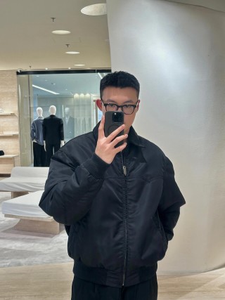 Black Puffer Bomber Jacket with Ribbed Cuffs view 3