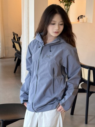 Arc'teryx Bate SL Hooded Softshell Jacket Storm Blue view 2