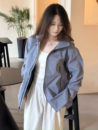 Arc'teryx Bate SL Hooded Softshell Jacket Storm Blue view 5
