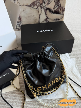Chanel 22 Mini Bag Black Leather Pearl Chain view 9