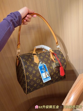 Louis Vuitton Speedy 30 Monogram Canvas Handbag view 3