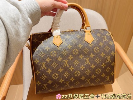 Louis Vuitton Speedy 30 Monogram Canvas Handbag view 4