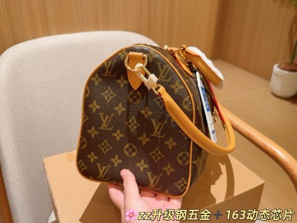 Louis Vuitton Speedy 30 Monogram Canvas Handbag view 5