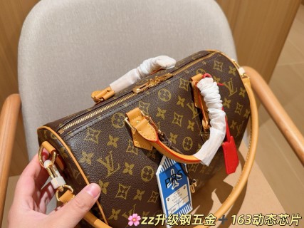 Louis Vuitton Speedy 30 Monogram Canvas Handbag view 7