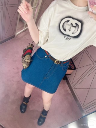Gucci GG Logo Spray Paint White T-Shirt view 12