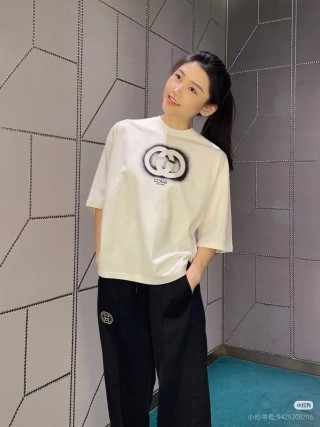 Gucci GG Logo Spray Paint White T-Shirt view 14