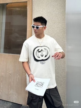 Gucci GG Logo Spray Paint White T-Shirt view 7