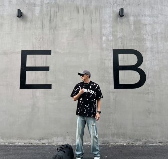 Dsquared2 Black Bleach Splash Logo T-Shirt view 3