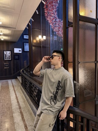 Balenciaga Grey Vertical Logo T-Shirt view 3