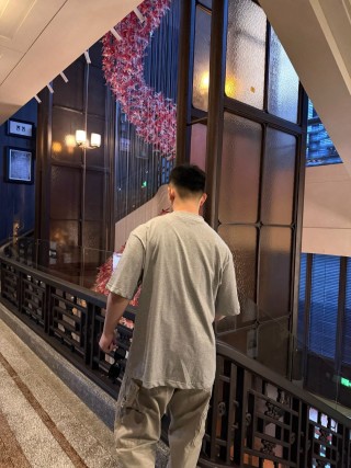 Balenciaga Grey Vertical Logo T-Shirt view 9