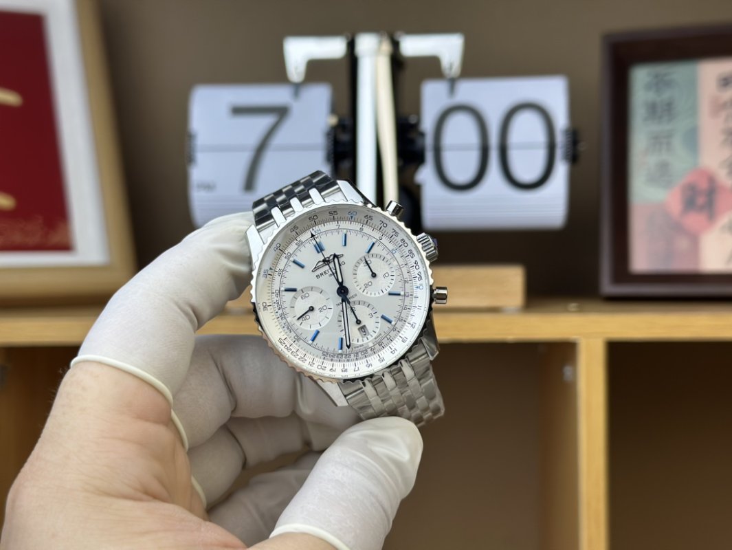 Breitling Navitimer Chronograph Silver Dial Watch
