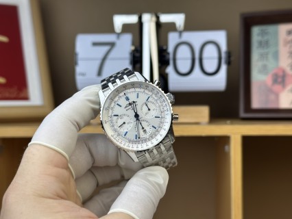 Breitling Navitimer Chronograph Silver Dial Watch