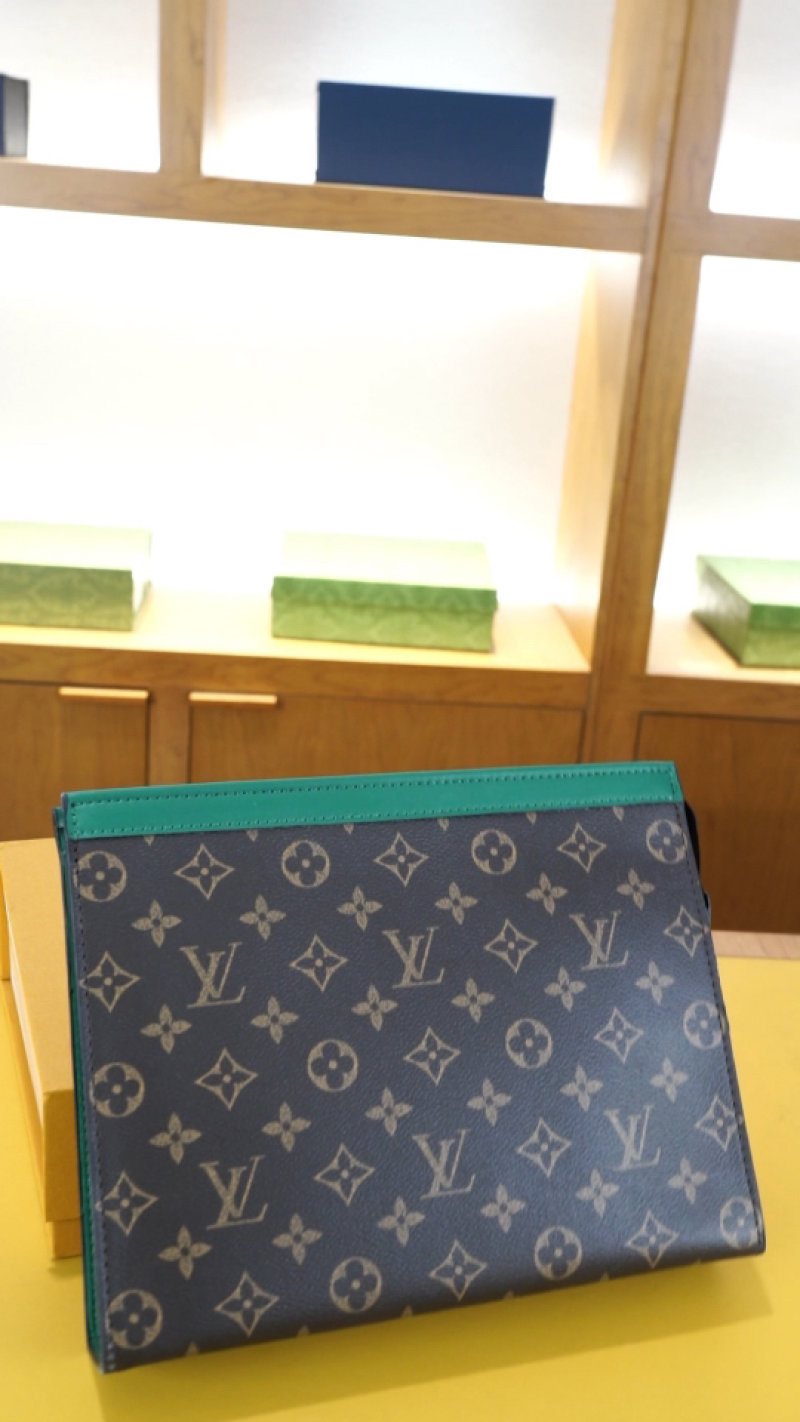 Louis Vuitton Monogram Navy Blue Green Trim Card Holder