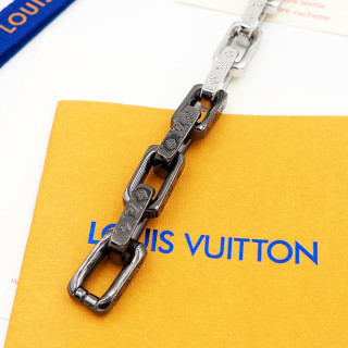 Louis Vuitton Monogram Chain Bracelet Black Silver view 9