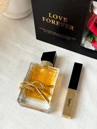 YSL Libre Rose Gold Gift Set with Eternal Flowers view 8